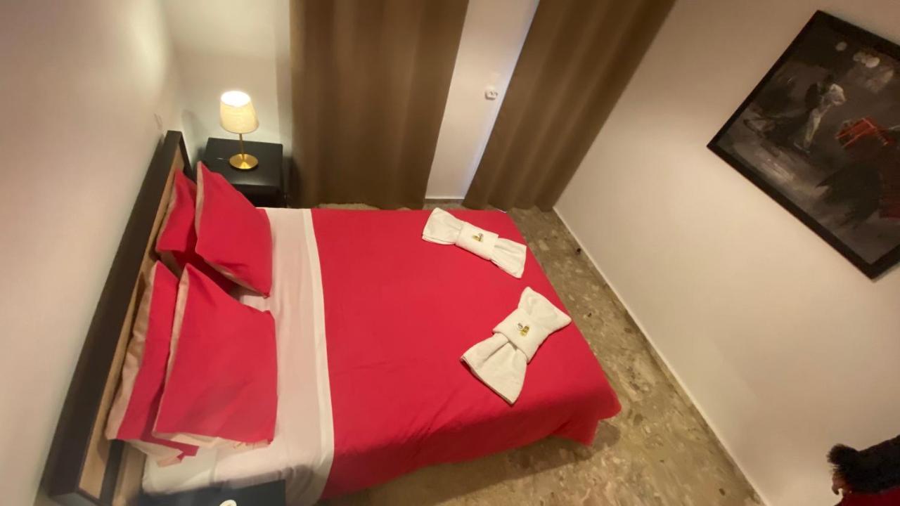 Patras Golden Suite Buitenkant foto