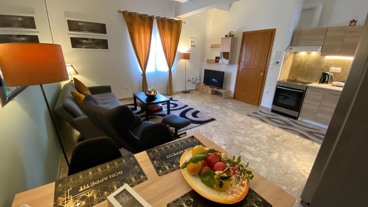 Patras Golden Suite Buitenkant foto