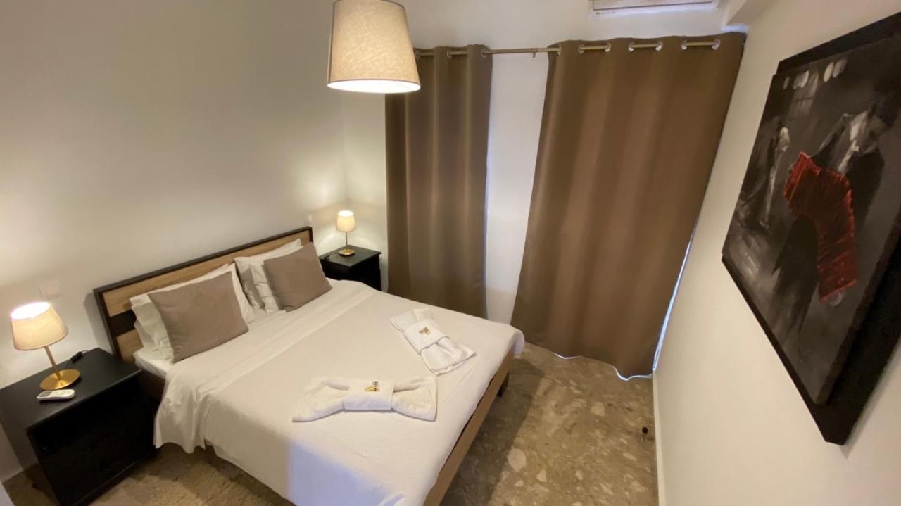 Patras Golden Suite Buitenkant foto