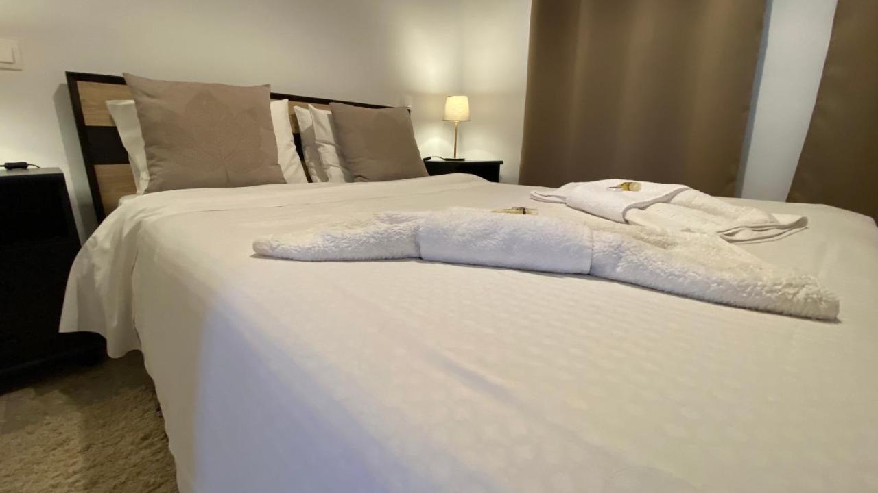 Patras Golden Suite Buitenkant foto