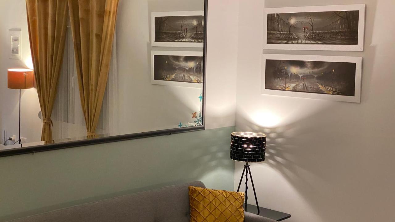 Patras Golden Suite Buitenkant foto
