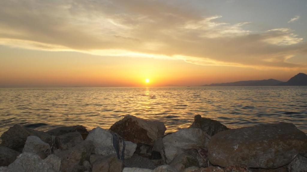 Patras Golden Suite Buitenkant foto