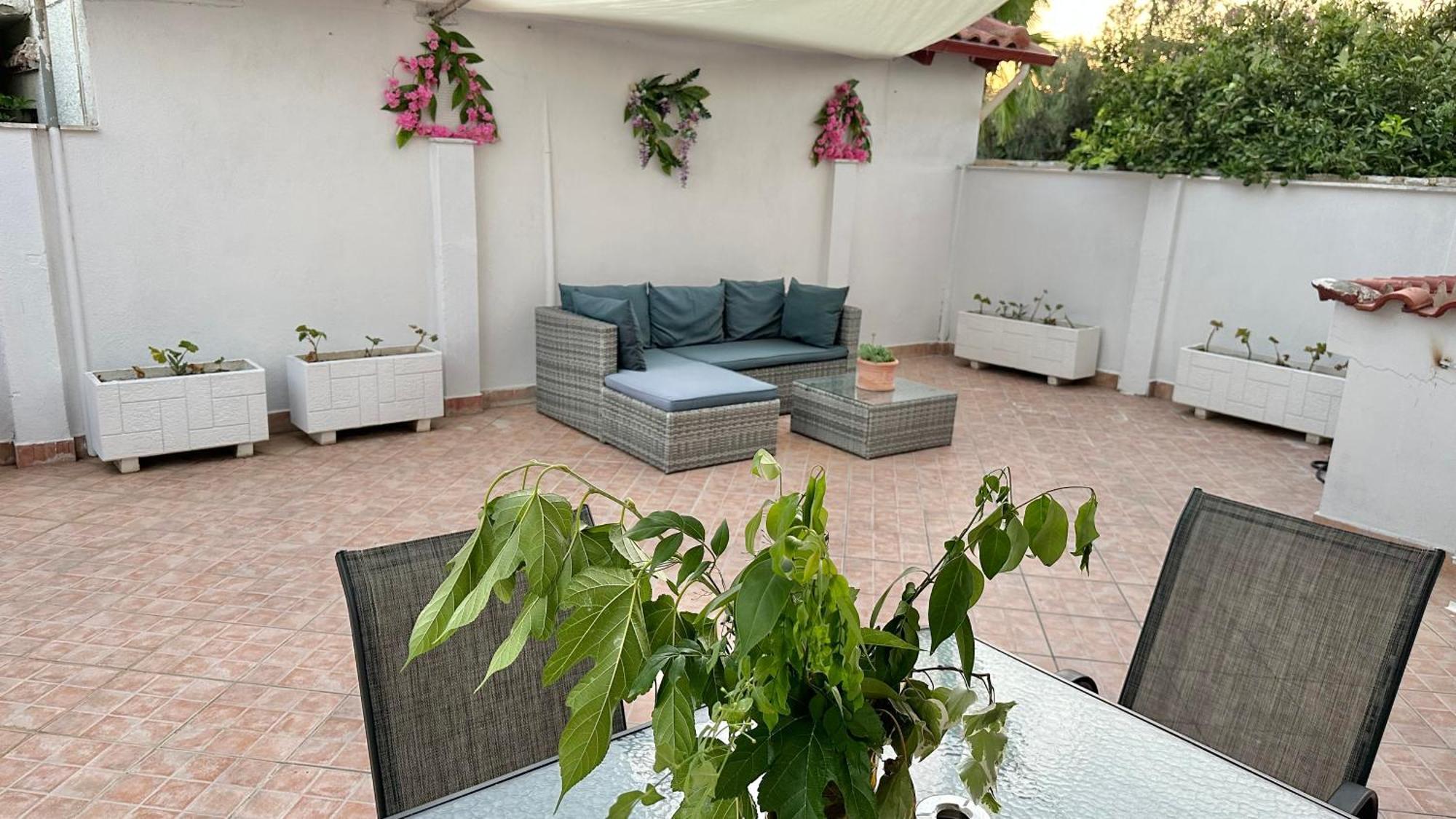 Patras Golden Suite Buitenkant foto